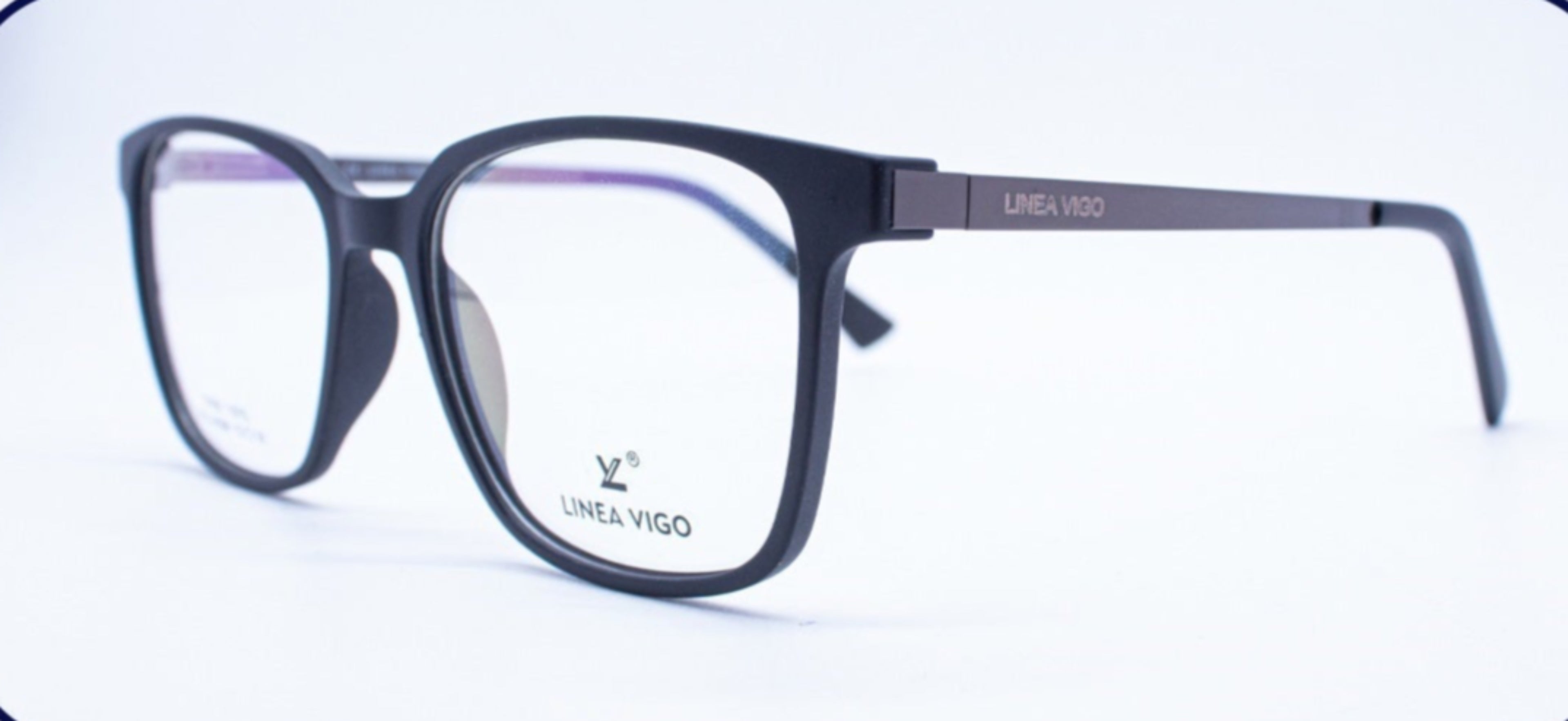 Linea Vigo Lentes Clip On "FX06-C1"